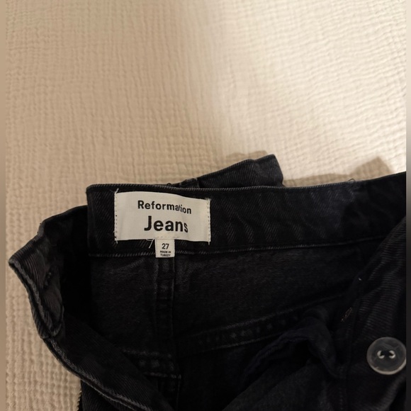 Reformation Nila denim maxi skirt in size 27. Never worn. Excellent condition. - Picture 2 of 5